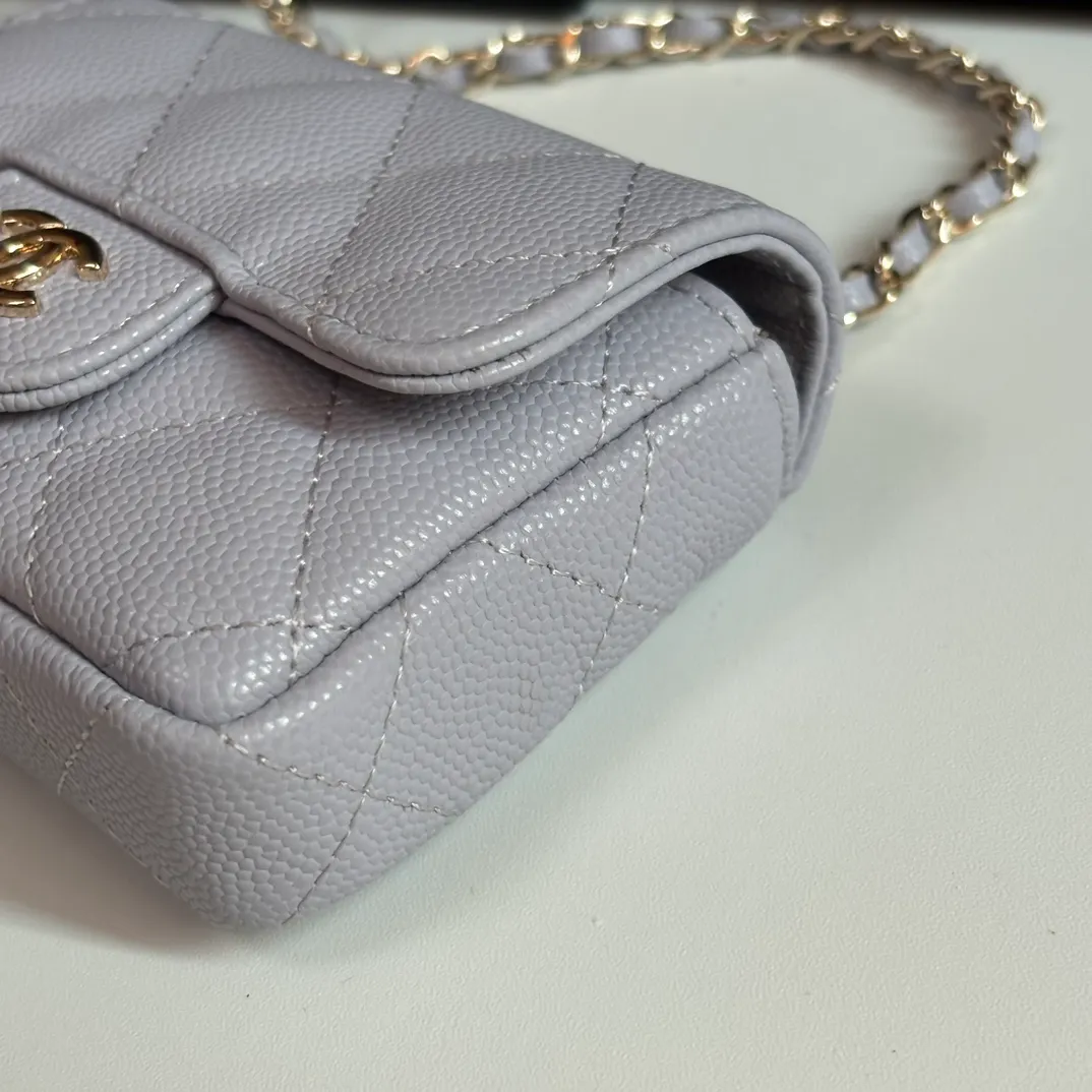 460💰 ❤️❤️❤️Ohanel's new waist bag has arrived. Original quality and beautiful details...AP4802Y size 10x8x3.5cm