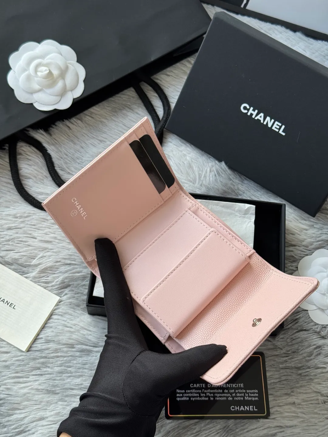 💰480💰 4050 autumn five-pointed star new tri-fold wallet chanel caviar cowhide made with rhombus pattern original quality. Exclusive real shot There is a coin bag inside that can hold hundred-yuan bills, coins and credit cards Number: 4810 Size: 10.5x11.5x3cm.