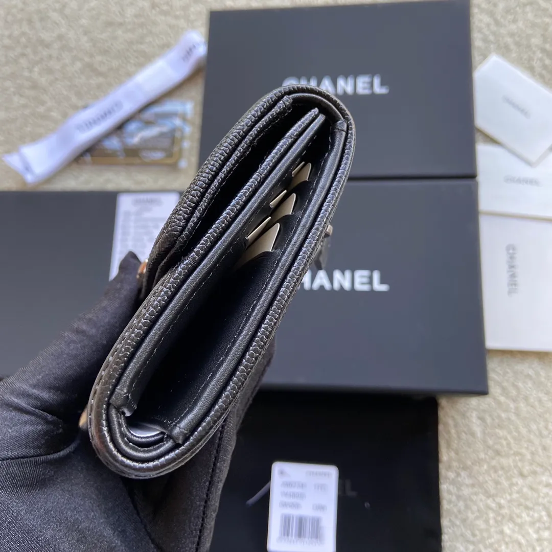 480💰Xiaoxiang imported Italian leather Item number: A80734 Size: W11.5×h10.5×d3cm Color: black fine ball pattern silver hardware