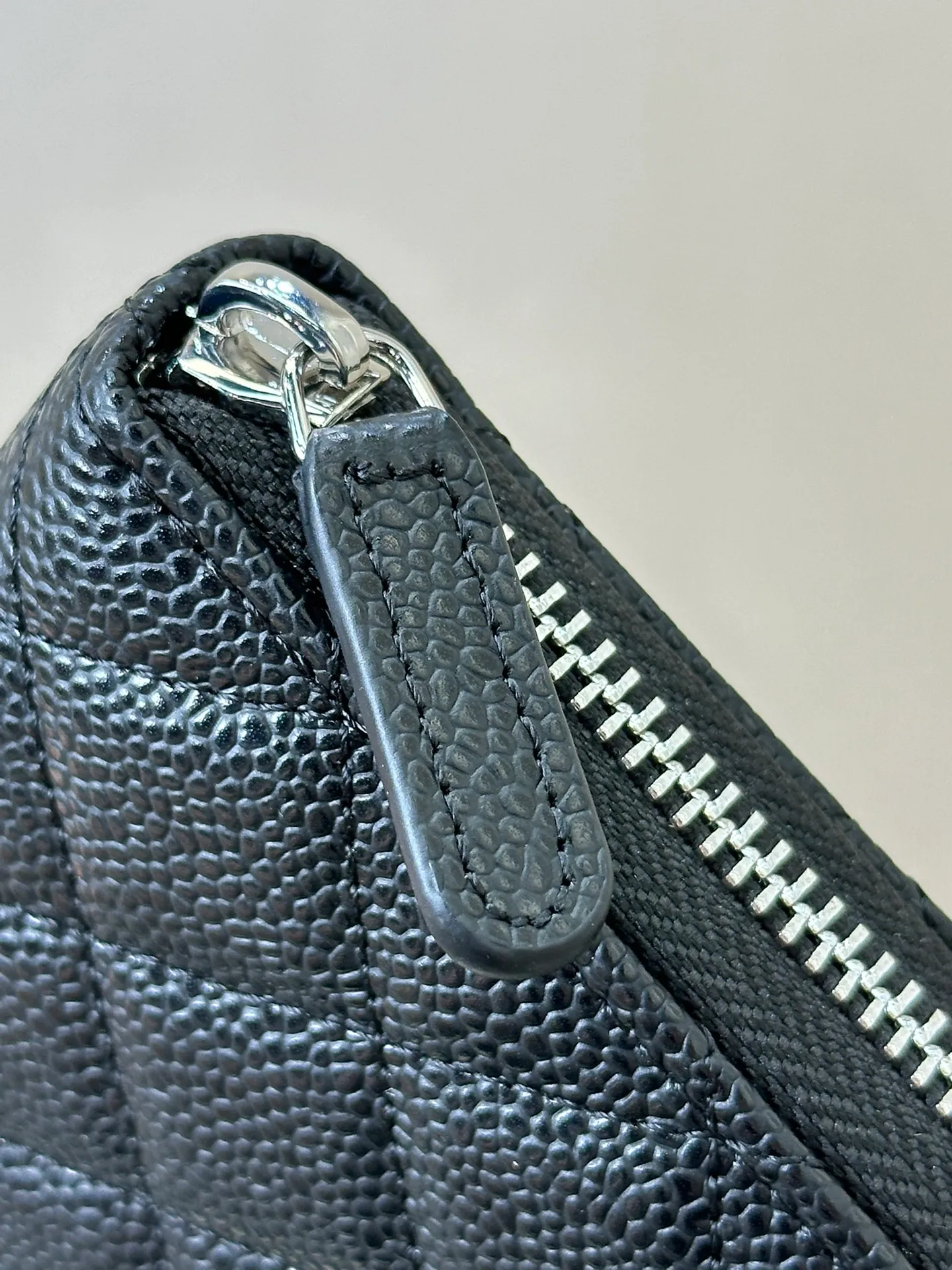 50097 ball pattern/black silver
