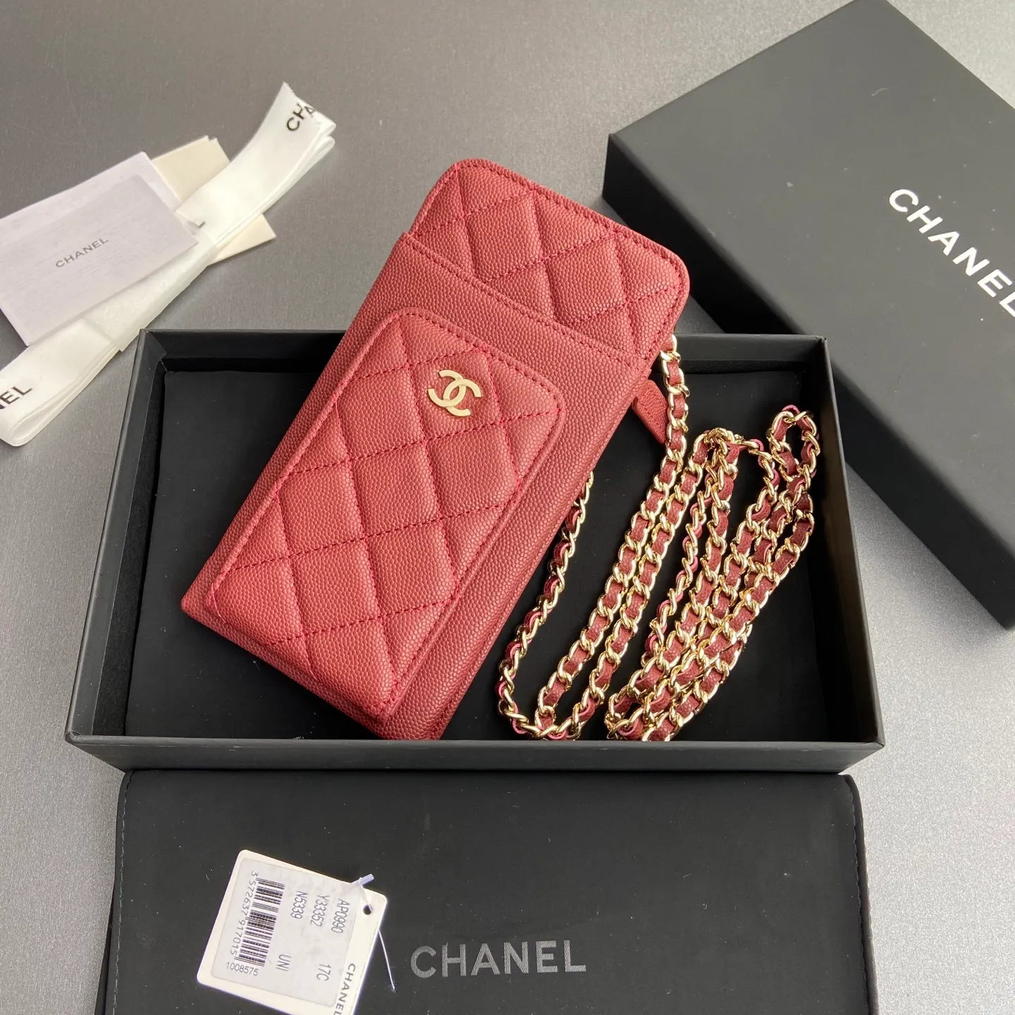Xiaoxiang imported Italian grain cowhide Item number: AP1980 Price: 540 Color: burgundy fine ball pattern gold buckle Size: w18.5×h9×d3cm
