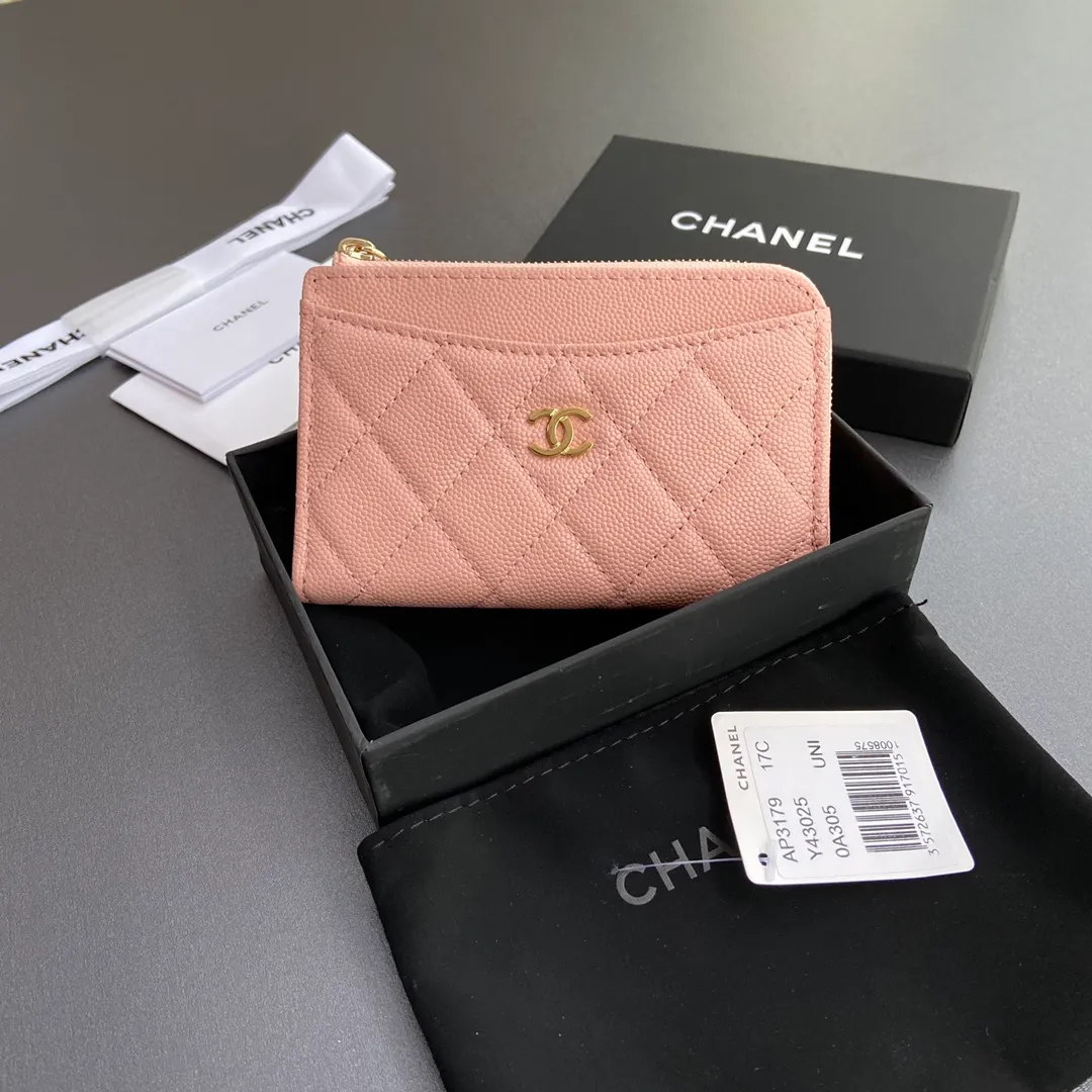[Special grade hardware original leather] ¥320 Xiaoxiang small zipper bag card holder series Quilted card holder with iconic metal logo Gold tone metal hardware, special Italian imported leather 6 card slots, 1 small zipper bag No.: 3179 Pink ball gold Size: w13×h9×2cm