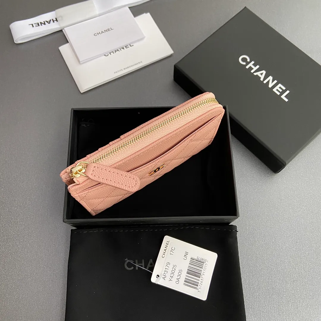 [Special grade hardware original leather] ¥320 Xiaoxiang small zipper bag card holder series Quilted card holder with iconic metal logo Gold tone metal hardware, special Italian imported leather 6 card slots, 1 small zipper bag No.: 3179 Pink ball gold Size: w13×h9×2cm