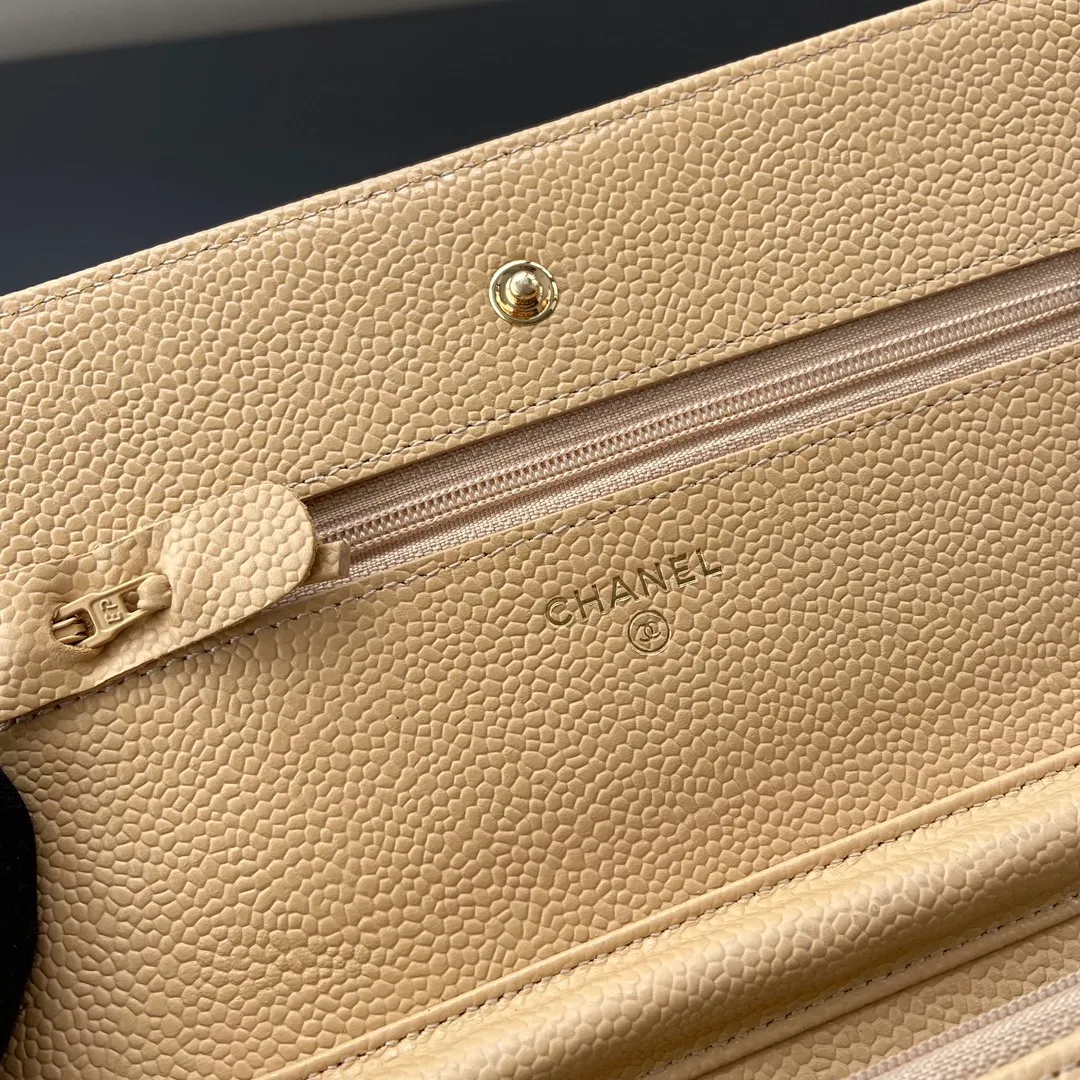 Snap button 600💰Xiaoxiang imported Italian calfskin Item number: A33814 Size: w20×h13×d3.5cm Color: apricot ball pattern gold steel mark