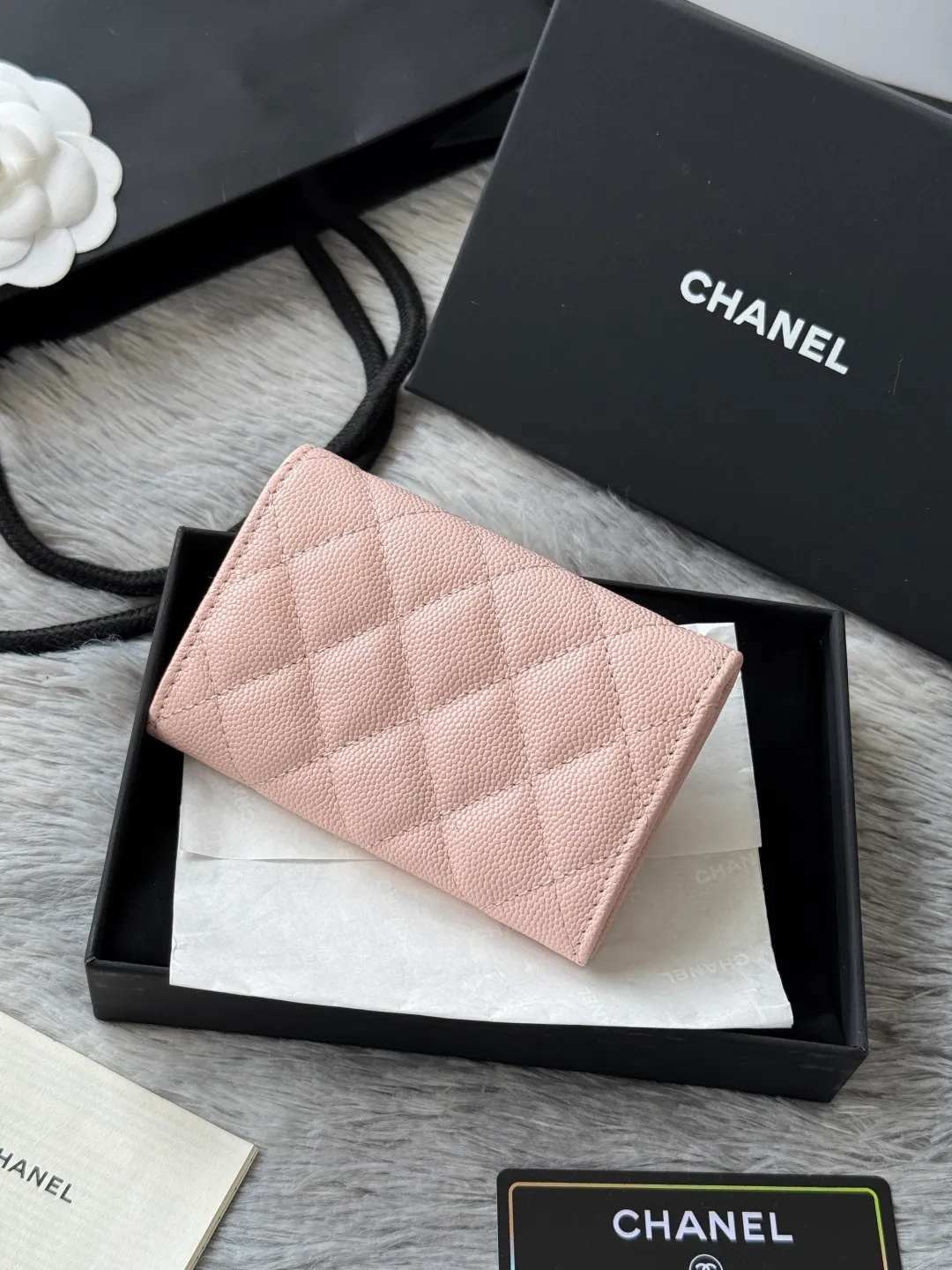 💰340 💰 4050 Autumn new product bi-fold card holder chanel hijab card holder can hold credit card and change made of caviar cowhide exclusive real shot with new luogo zipper compartment inside original single quality details are beautiful No.: 4812 size: 11x8.5x3cm