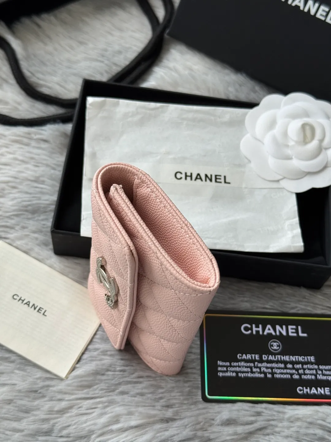 💰340 💰 4050 Autumn new product bi-fold card holder chanel hijab card holder can hold credit card and change made of caviar cowhide exclusive real shot with new luogo zipper compartment inside original single quality details are beautiful No.: 4812 size: 11x8.5x3cm