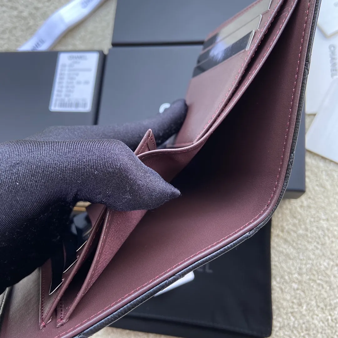 440💰Xiaoxiang imported Italian lambskin Item number: A82288 Size: w10.5×h11.5×d3cm Color: black lambskin silver steel mark