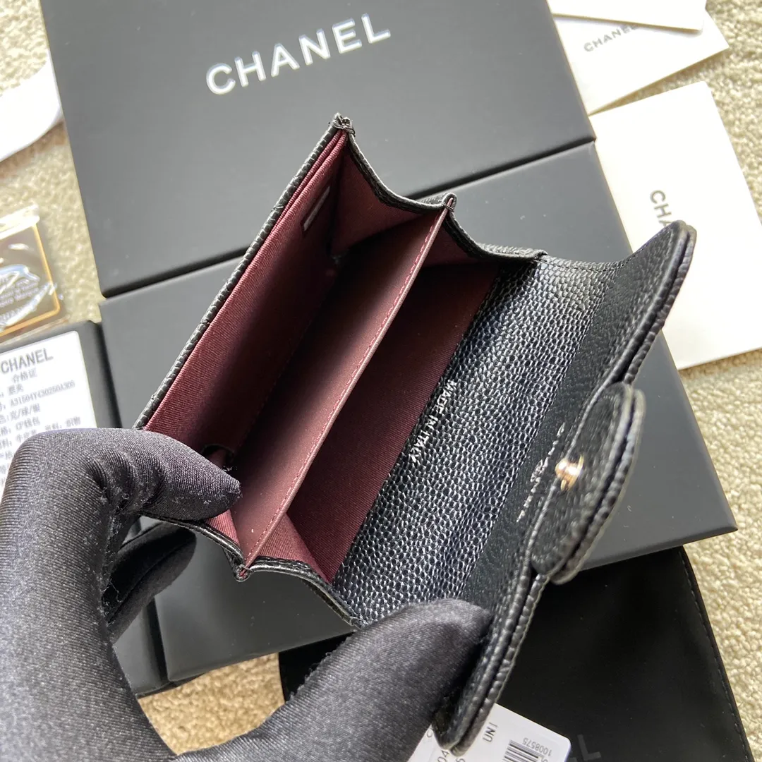 Xiaoxiang imported Italian leather double-layer card holder 320💰 Item number: A31504 Height: w12.5×h8.5×d2.5cm Color: black ball pattern silver steel mark