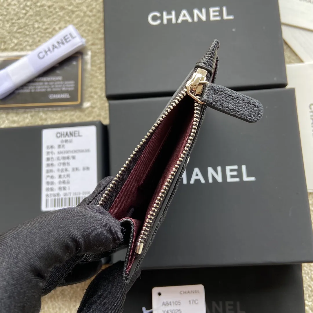 240💰Xiaoxiang imported Italian leather Item number: A84105 Size: w.11.5×h9cm Color: Black fine ball pattern silver steel mark