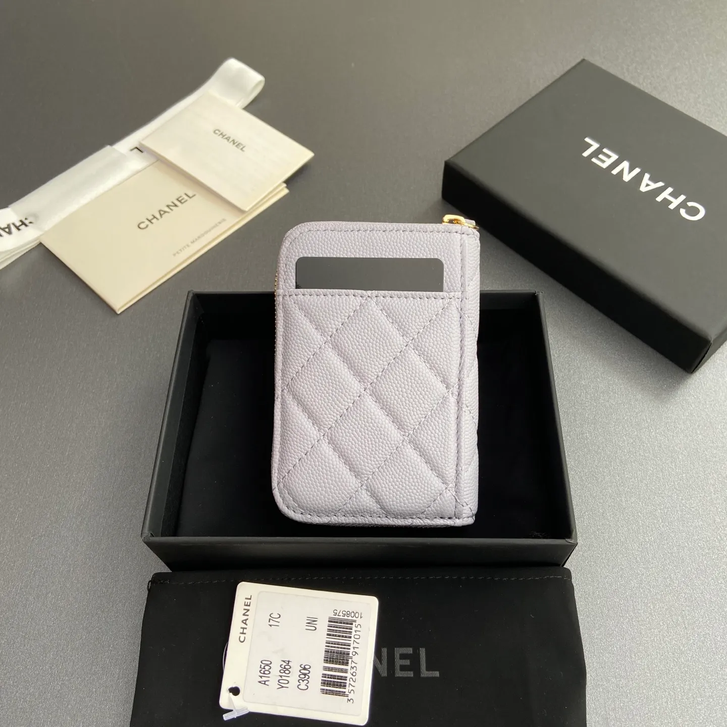 [Special grade hardware original leather] ¥280 Xiaoxiang small zipper bag card holder series with iconic metal logo, gold tone metal hardware, special Italian imported leather 2 card slots wallet bag, 4 card slots Number: 1650 Light purple fine ball pattern light gold steel mark Size: w11×h7.5×2cm