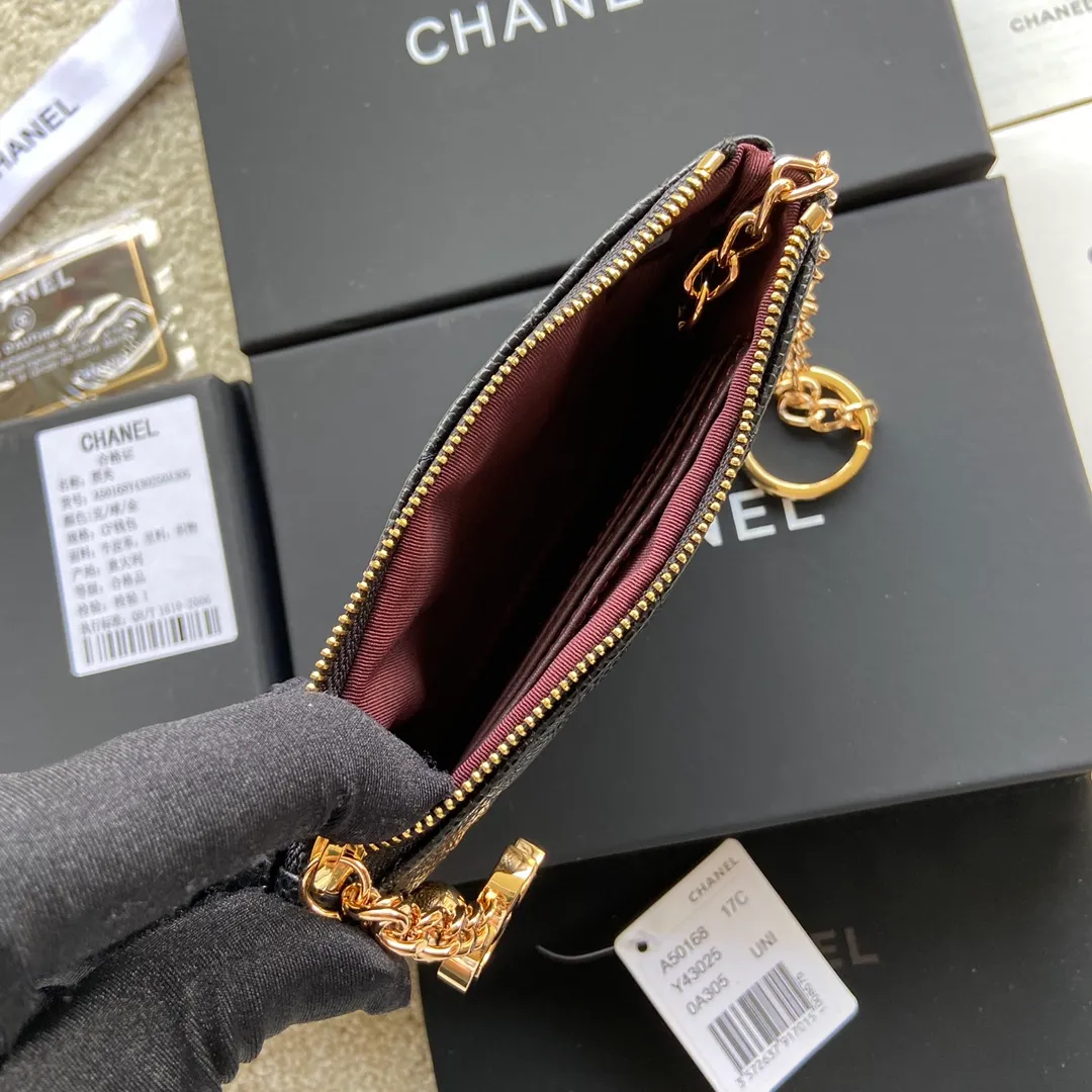 Xiaoxiang imported Italian grained calfskin Item number: A50168 Size: w14×h9.5cm Color: black ball pattern gold hardware p260