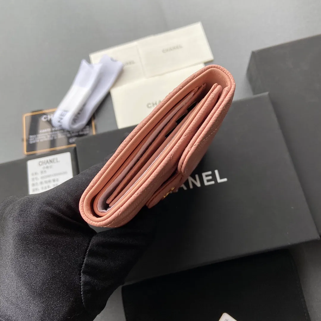 440💰Xiaoxiang imported Italian fine grain calfskin Item number: A82288 Size: w10.5×h11.5×d3cm Color: pink fine ball pattern silver steel mark