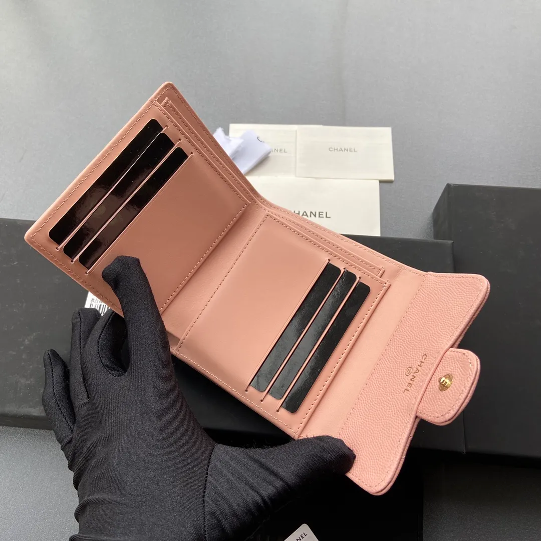 440💰Xiaoxiang imported Italian fine grain calfskin Item number: A82288 Size: w10.5×h11.5×d3cm Color: pink fine ball pattern silver steel mark