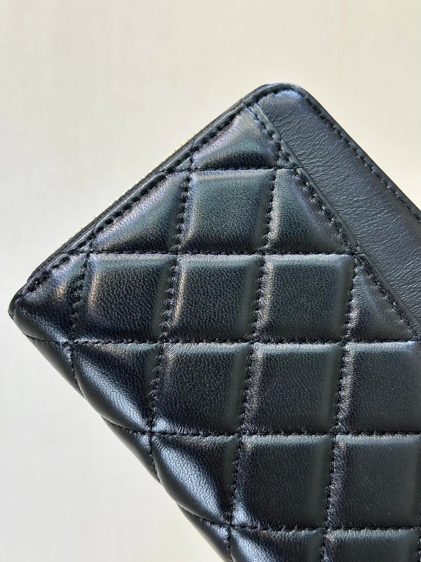 50097 Sheepskin/Black Gold