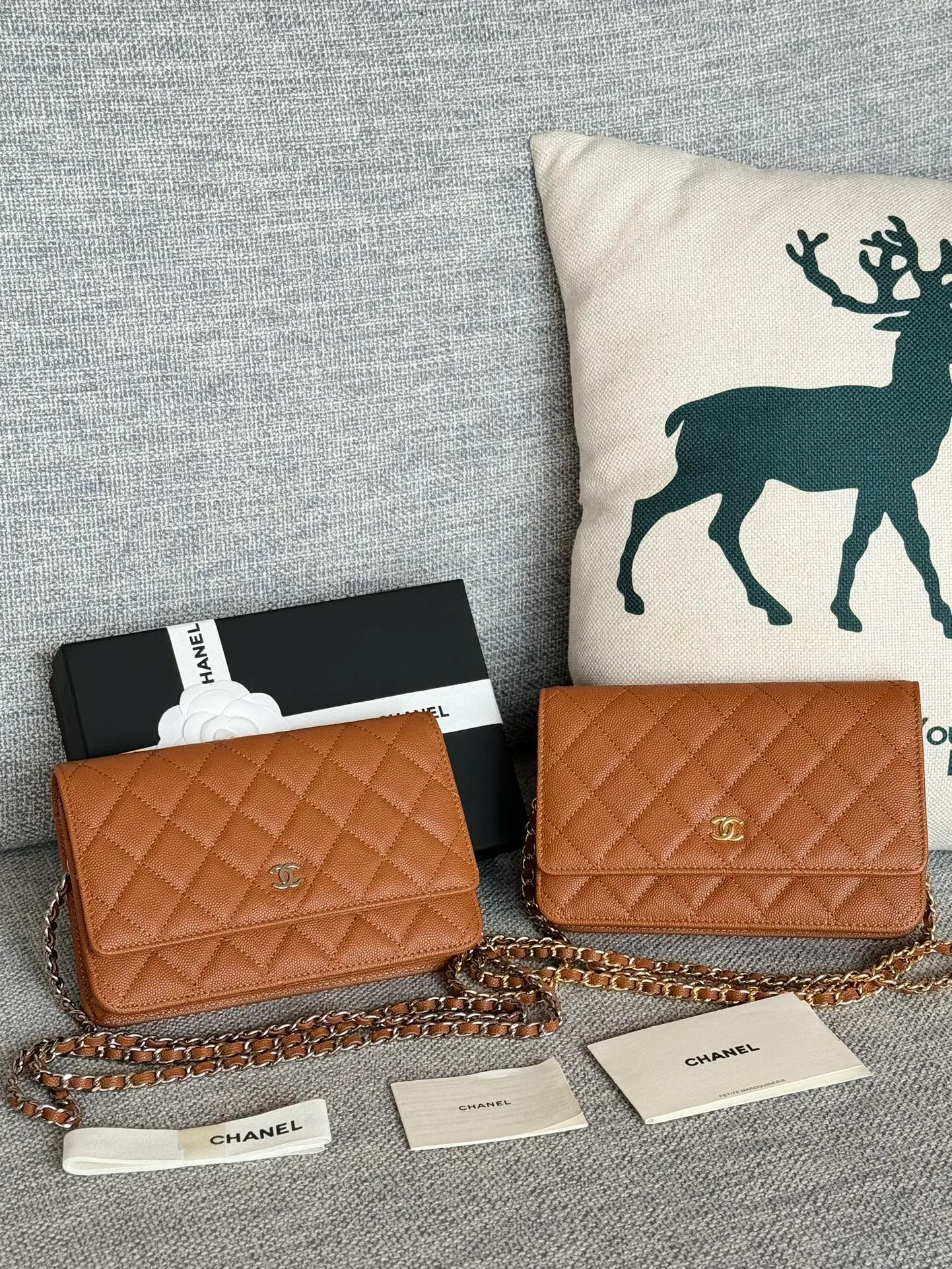 Caviar C𝕙𝕒𝕟𝕖𝕝 entry-level classic 𝑾𝒐𝒄 (magnetic clasp) fortune bag