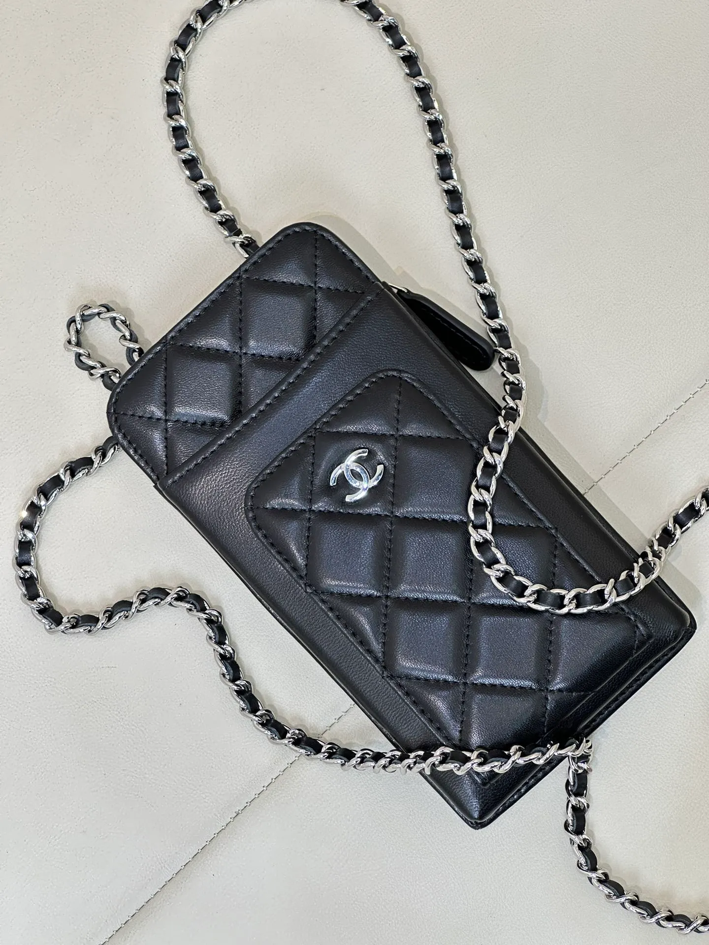 0990 Sheepskin/Black Silver