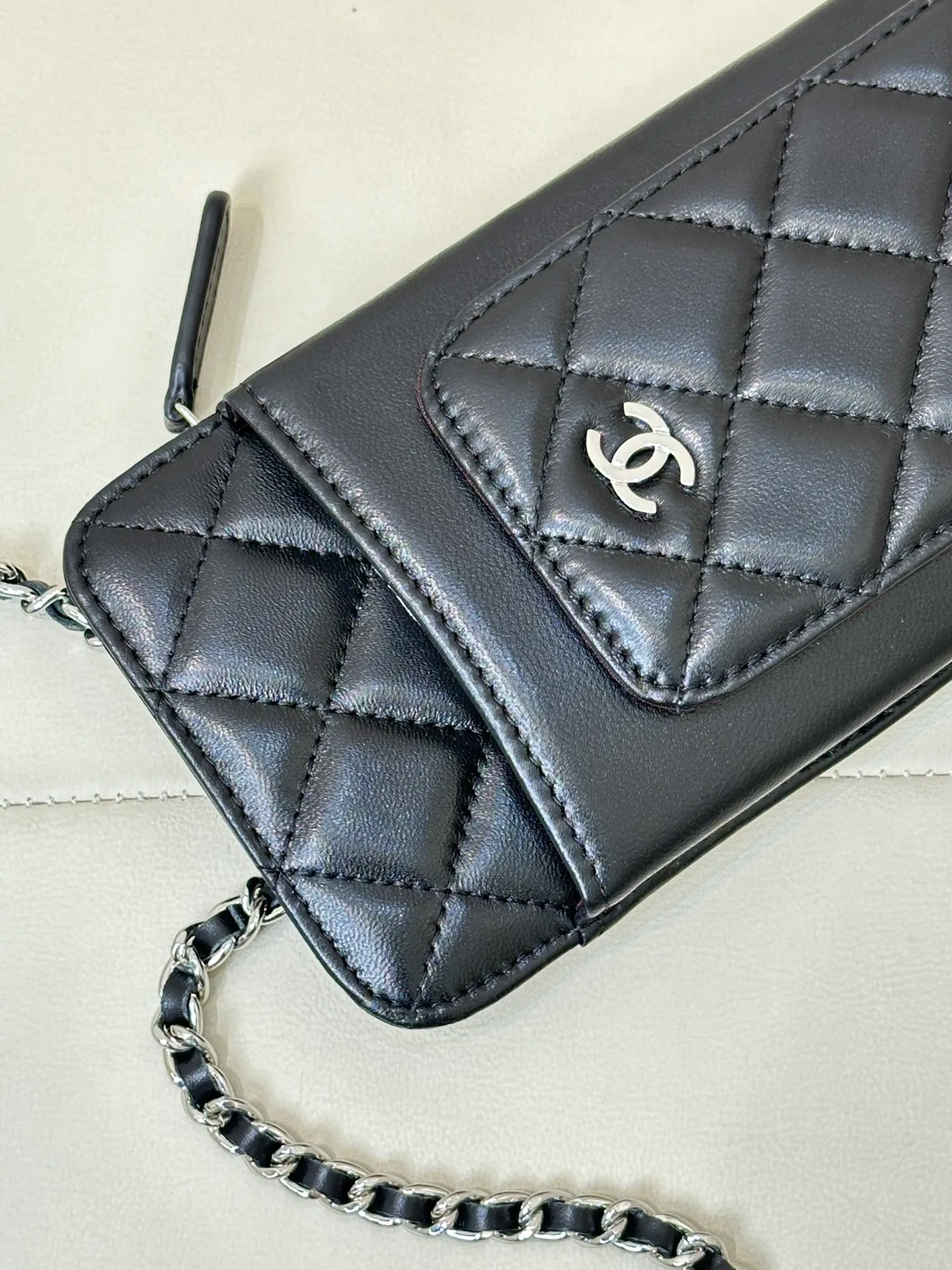 0990 Sheepskin/Black Silver