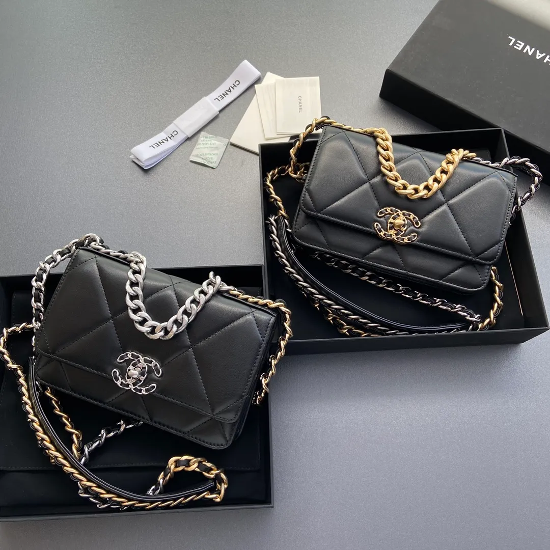 Xiaoxiang imported Italian leather Item number: 3267