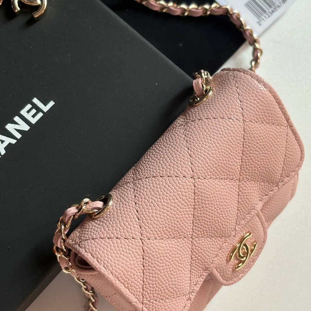 460💰 ❤️❤️❤️Ohanel's new waist bag has arrived. Original quality and beautiful details...AP4802Y size 10x8x3.5cm
