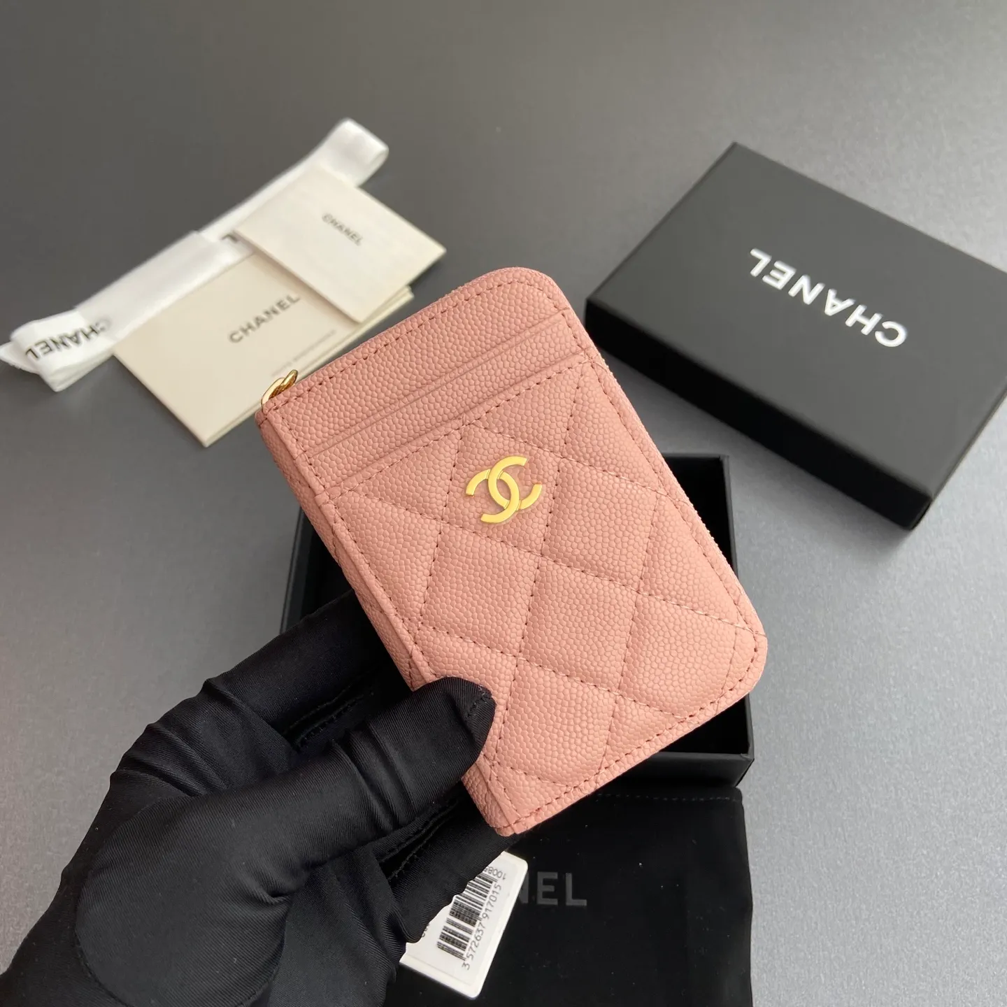 [Special grade hardware original leather] ¥280 Xiaoxiang small zipper bag card holder series with iconic metal logo, gold tone metal hardware, special Italian imported leather 2 card slots wallet bag, 4 card slots Number: 1650 Pink fine ball pattern light gold steel mark Size: w11×h7.5×2cm