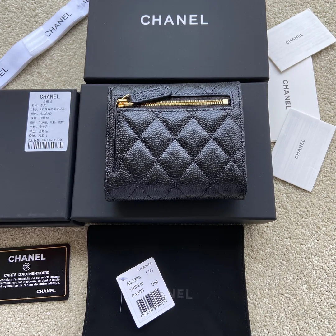 440💰Xiaoxiang imported Italian leather Item number: A82288 Size: w10.5×h11.5×d3cm Color: black ball pattern gold steel mark