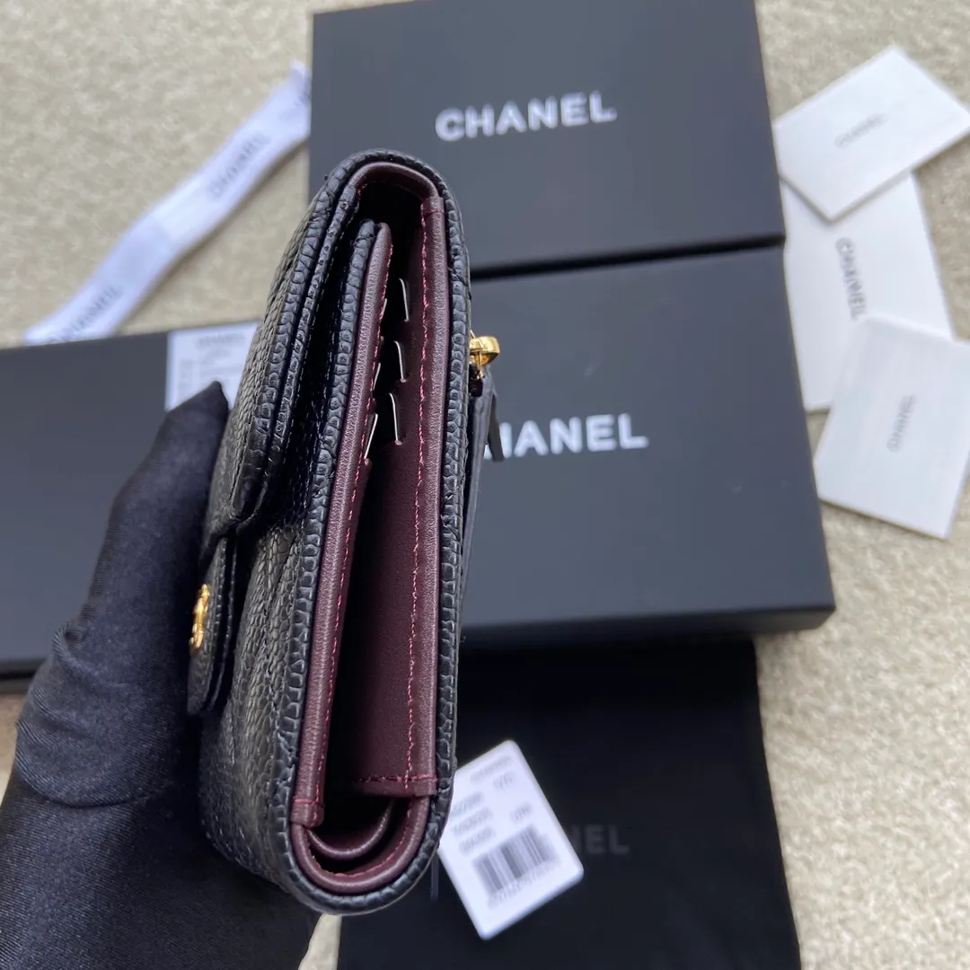 440💰Xiaoxiang imported Italian leather Item number: A82288 Size: w10.5×h11.5×d3cm Color: black ball pattern gold steel mark