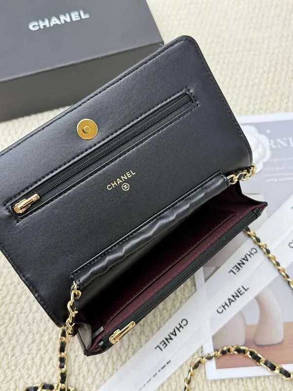 All categories Chanel Wallet (Chanel) Chanel 2050