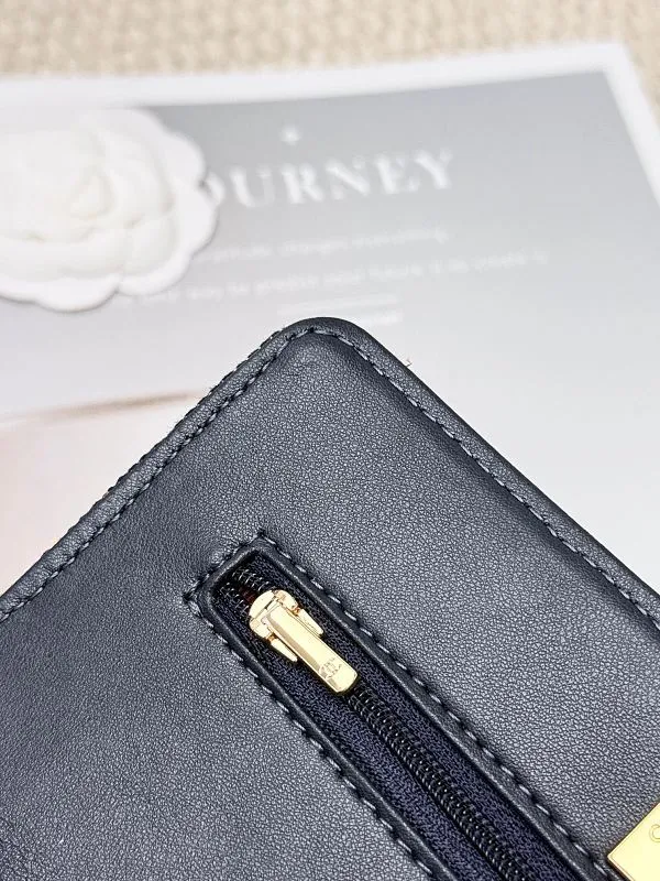 All categories Chanel Wallet (Chanel) Chanel 2050