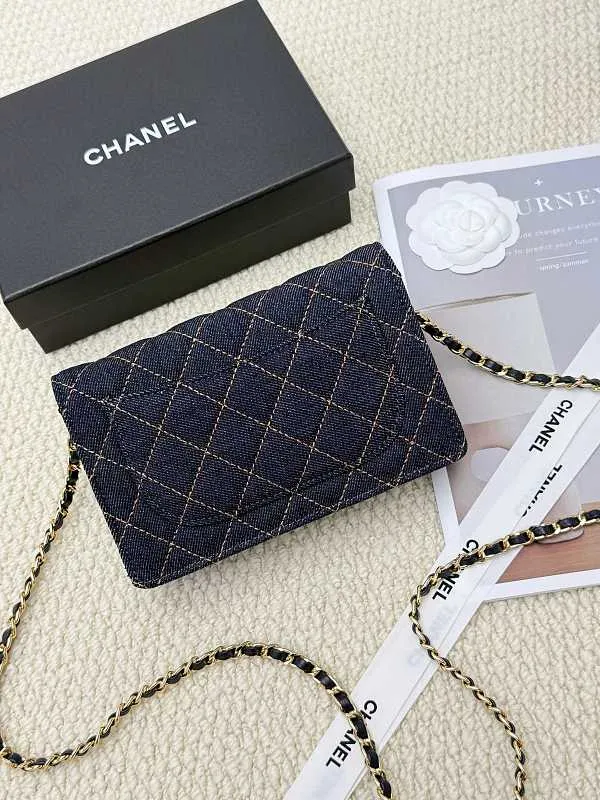 All categories Chanel Wallet (Chanel) Chanel 2050