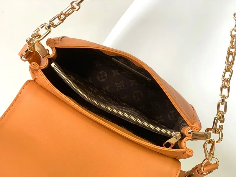 All Categories Chanel Women's Bags (Chanel) Chanel M25048