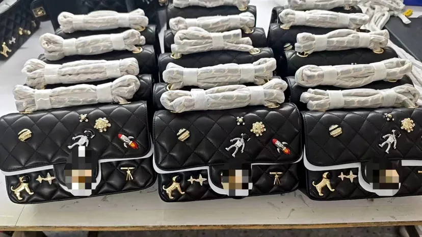 All Categories Chanel Women's Bags 2 (Chanel) Chanel 255
