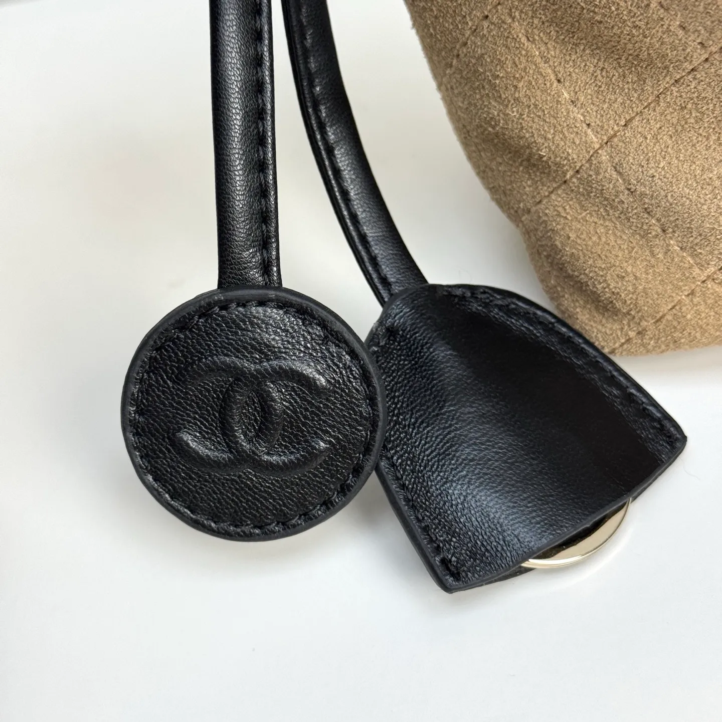 All Categories Official Website "Brand Women's Bags" Women's Bags 💙 Chanel 2026 Official Website CHANEL Diamond Drawstring Bucket Bag