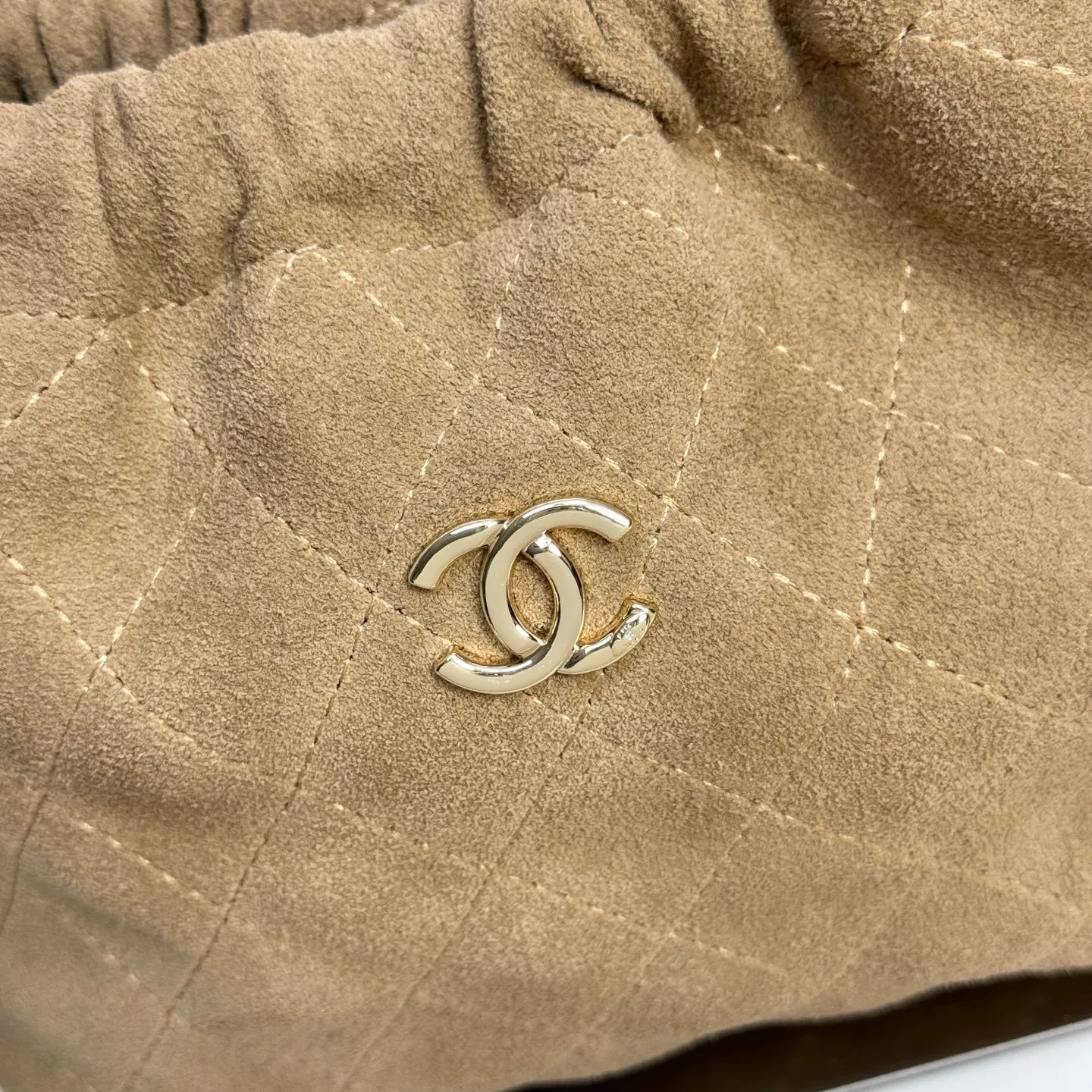All Categories Official Website "Brand Women's Bags" Women's Bags 💙 Chanel 2026 Official Website CHANEL Diamond Drawstring Bucket Bag