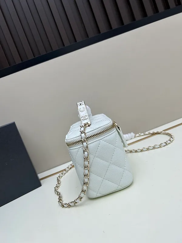 All Categories Chanel Women's Bags 2 (Chanel) Chanel 33821