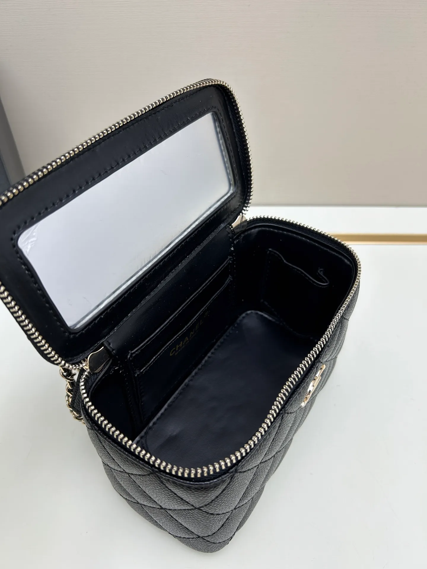 All Categories Chanel Women's Bags 2 (Chanel) Chanel 33821