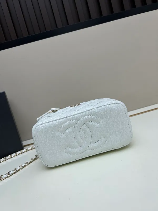 All Categories Chanel Women's Bags 2 (Chanel) Chanel 33821
