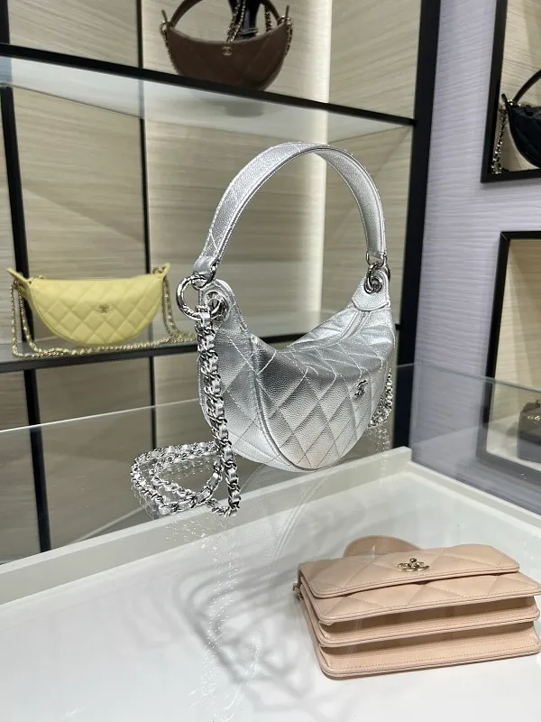 All categories Chanel Women's Bag 2 (Chanel) Chanel AY8680