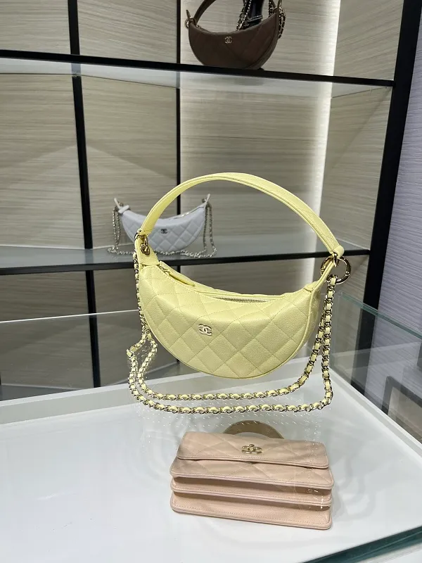 All categories Chanel Women's Bag 2 (Chanel) Chanel AY8680
