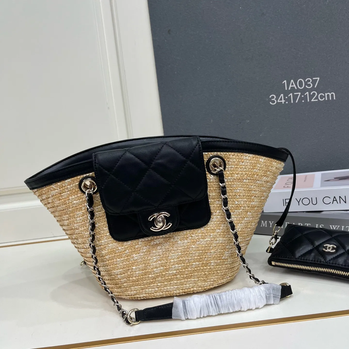 All categories Chanel Women's Bag 2 (Chanel) Chanel 1A037
