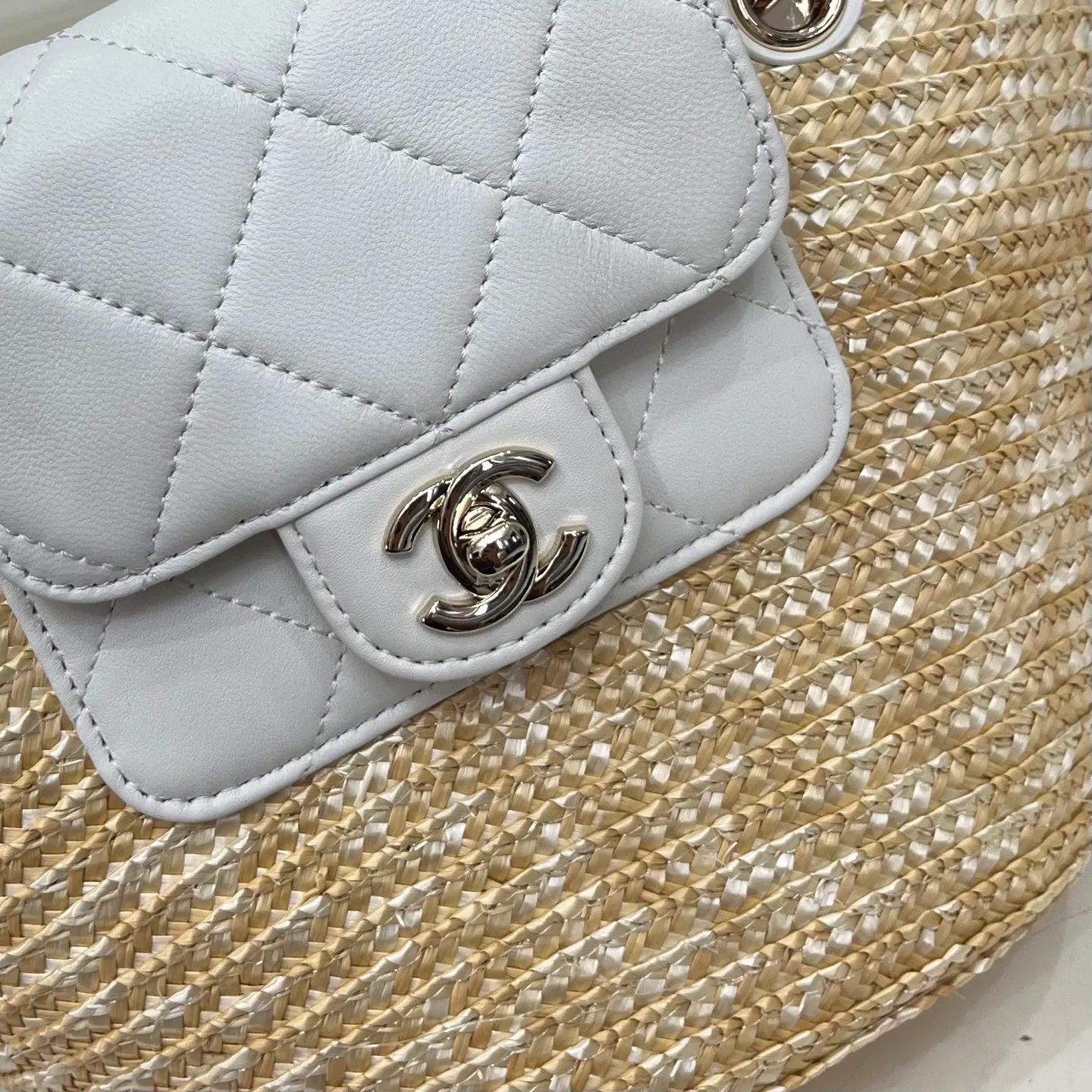 All categories Chanel Women's Bag 2 (Chanel) Chanel 1A037