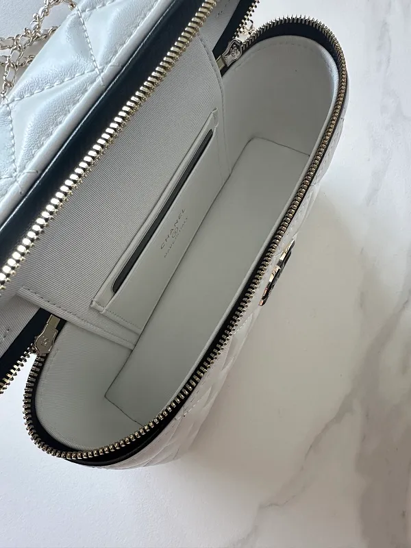 All Categories Chanel Women's Bags 2 (Chanel) Chanel Original Order AP5330