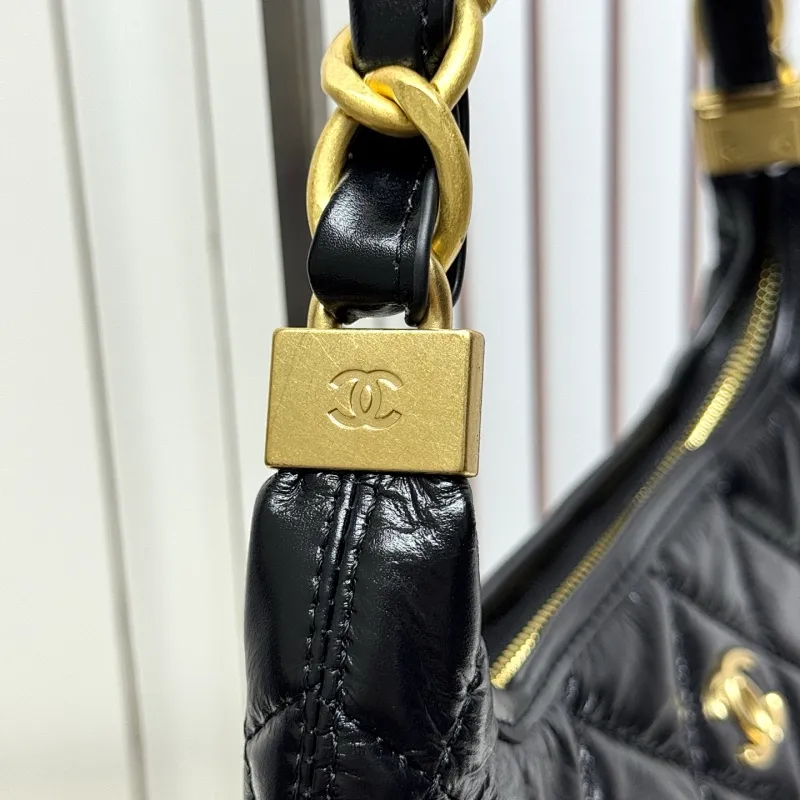 All Categories Official Website "Brand Women's Bags" Women's Bags 💙 Chanel 2026 Official Website CHANEL Oil Wax Leather Wandering Hobo Underarm Bag