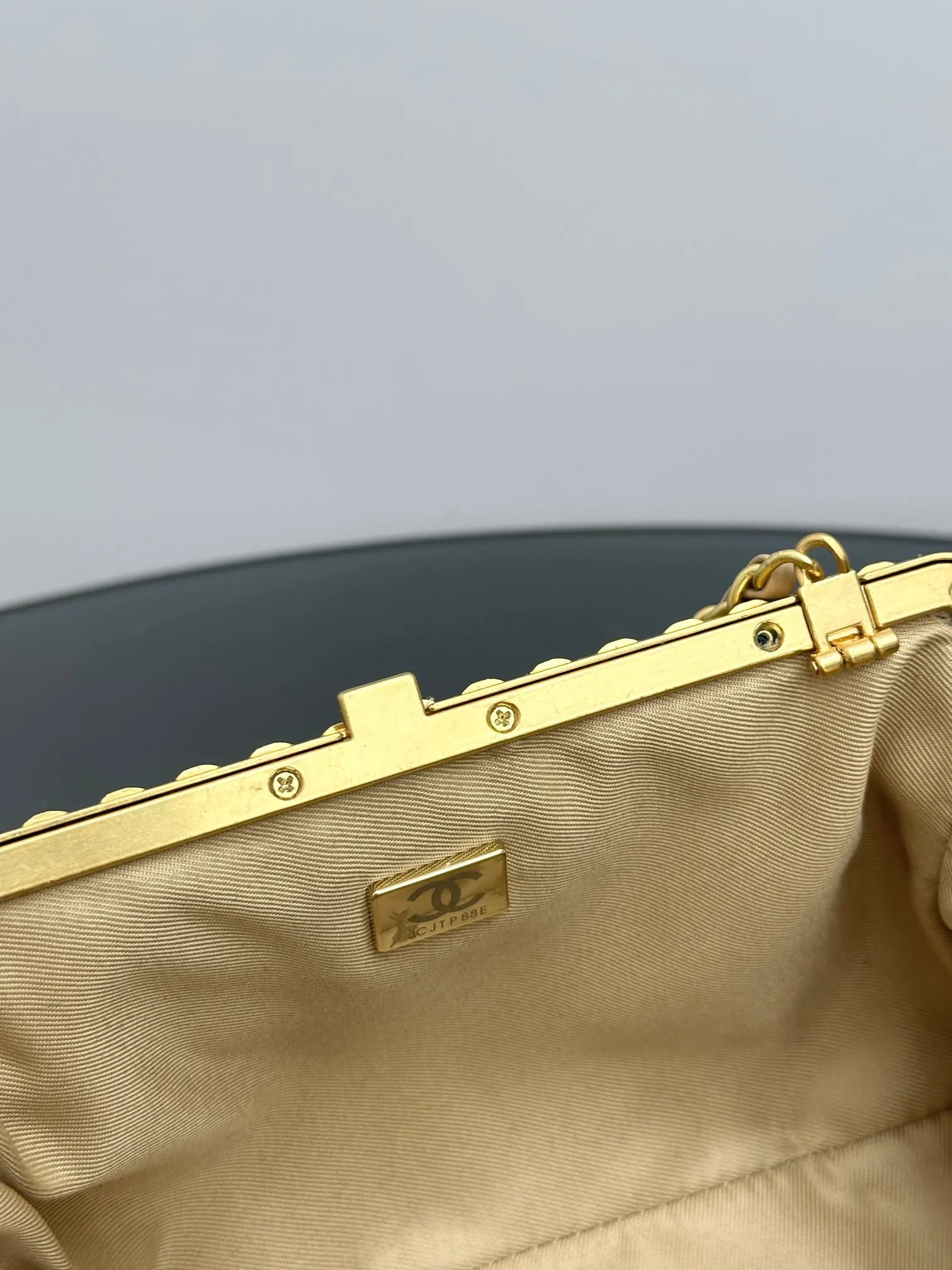 All Categories Chanel Women's Bags (Chanel) Chanel V118
