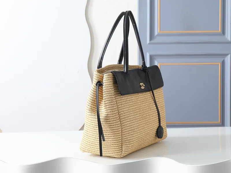 All categories Official website "Brand Women's Bags" Women's Bags 💙 Chanel 2026 new CHANEL hand-held crossbody bag