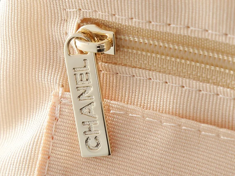 All categories Official website "Brand Women's Bags" Women's Bags 💙 Chanel 2026 new CHANEL hand-held crossbody bag