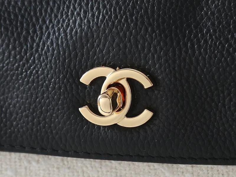 All categories Official website "Brand Women's Bags" Women's Bags 💙 Chanel 2026 new CHANEL hand-held crossbody bag