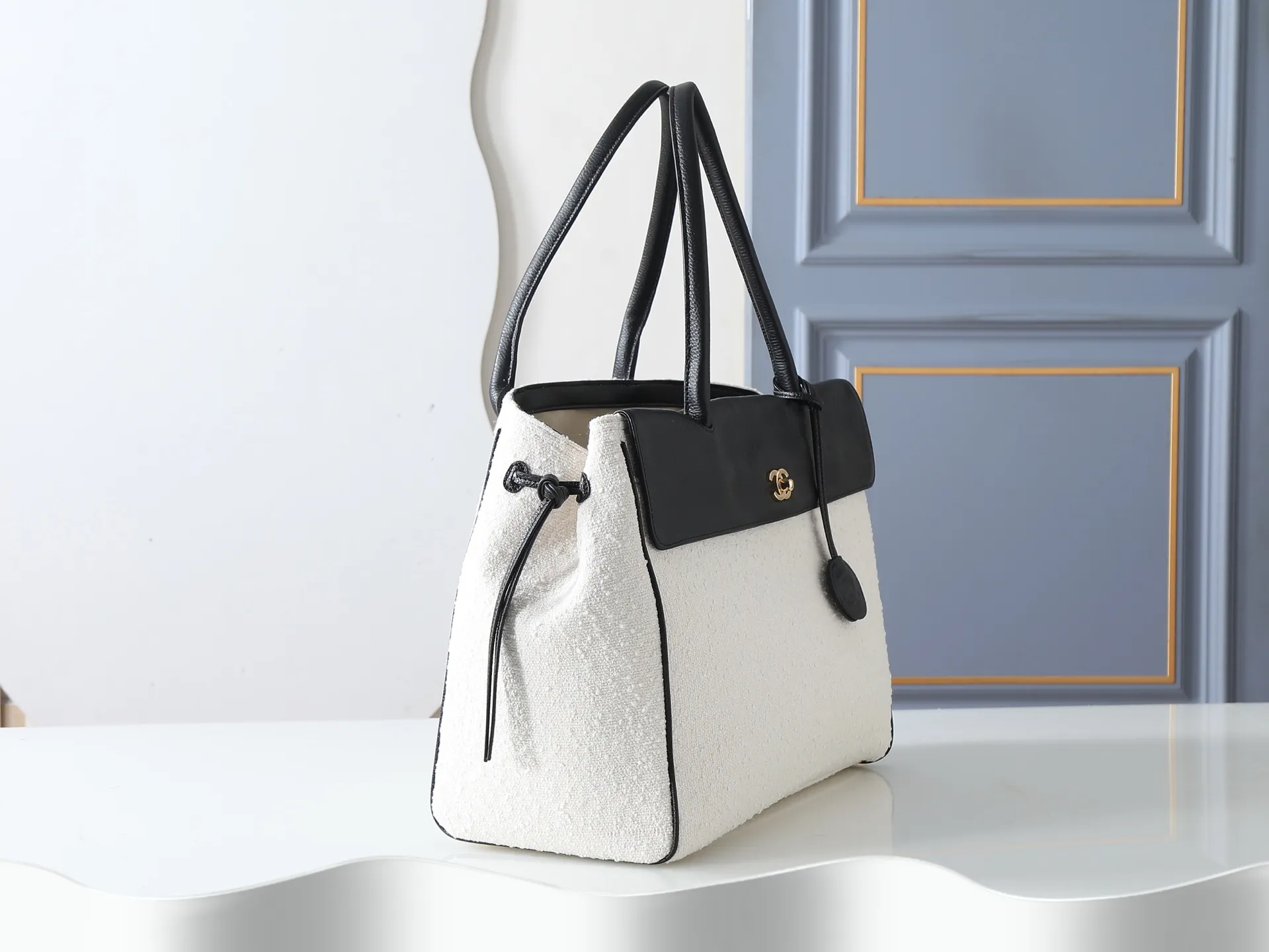 All categories Official website "Brand Women's Bags" Women's Bags 💙 Chanel 2026 new CHANEL hand-held crossbody bag