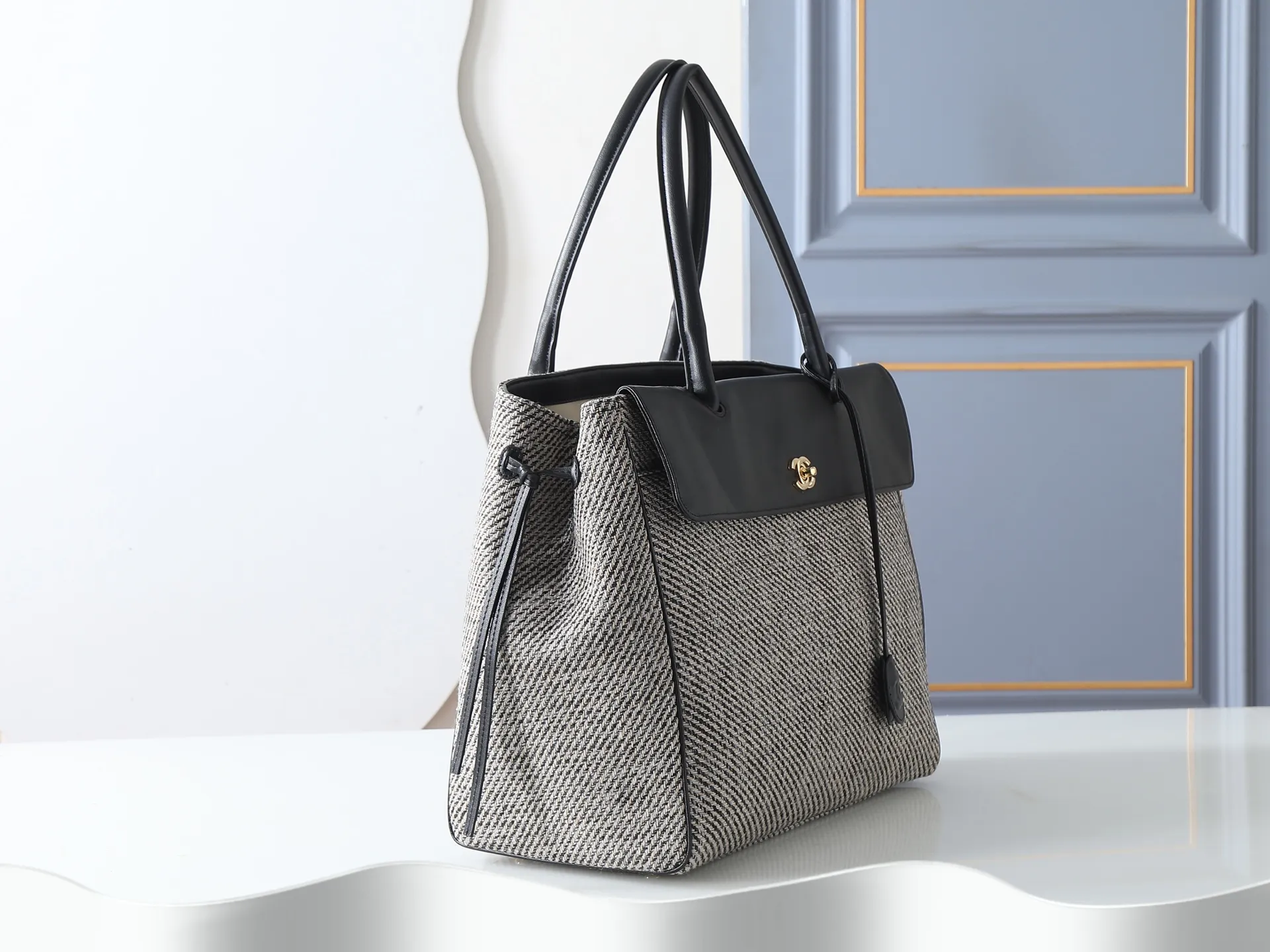 All categories Official website "Brand Women's Bags" Women's Bags 💙 Chanel 2026 new CHANEL hand-held crossbody bag