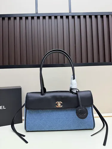 All Categories Chanel Women's Bags (Chanel) Chanel 032
