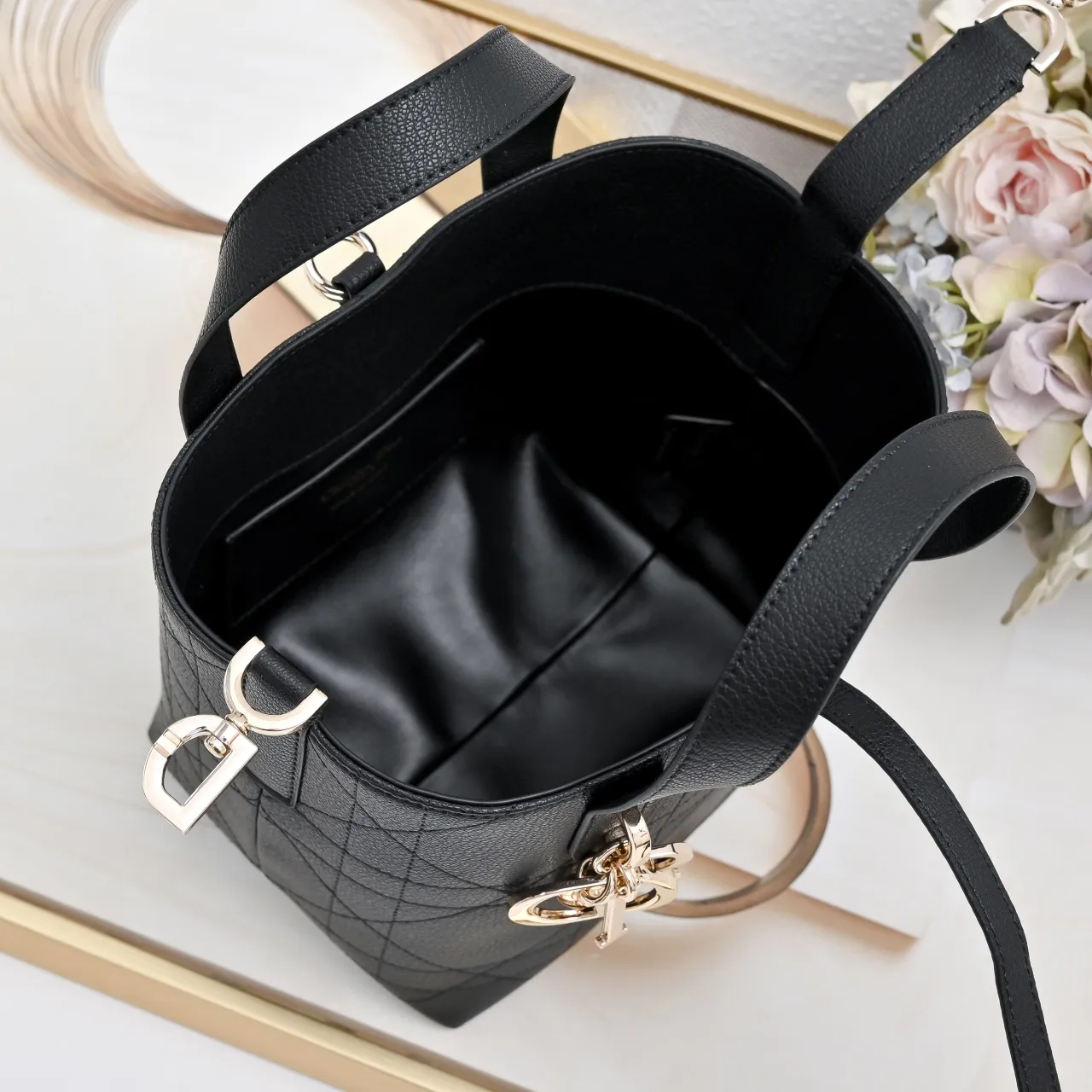 All Categories Chanel Women's Bags 2 (Chanel) Chanel 2835
